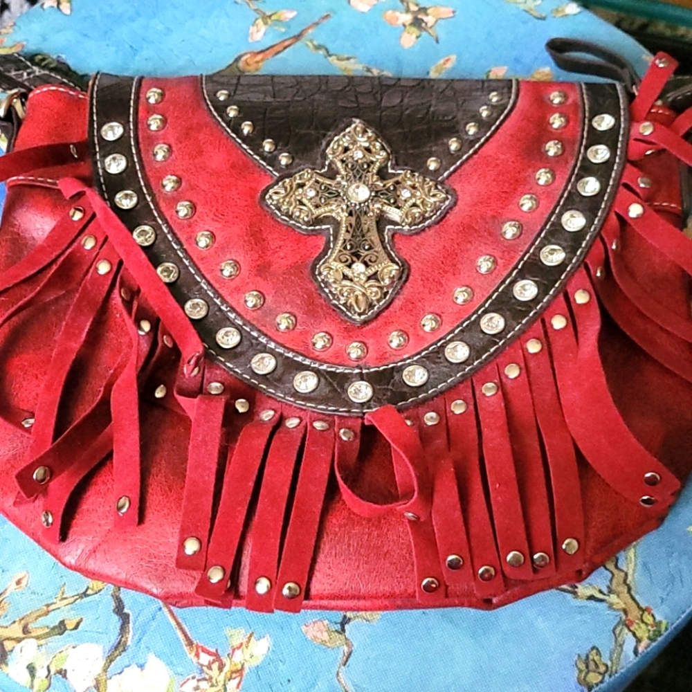 Montana west ruby purse
